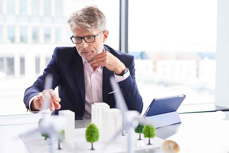 Architekt s tabletem