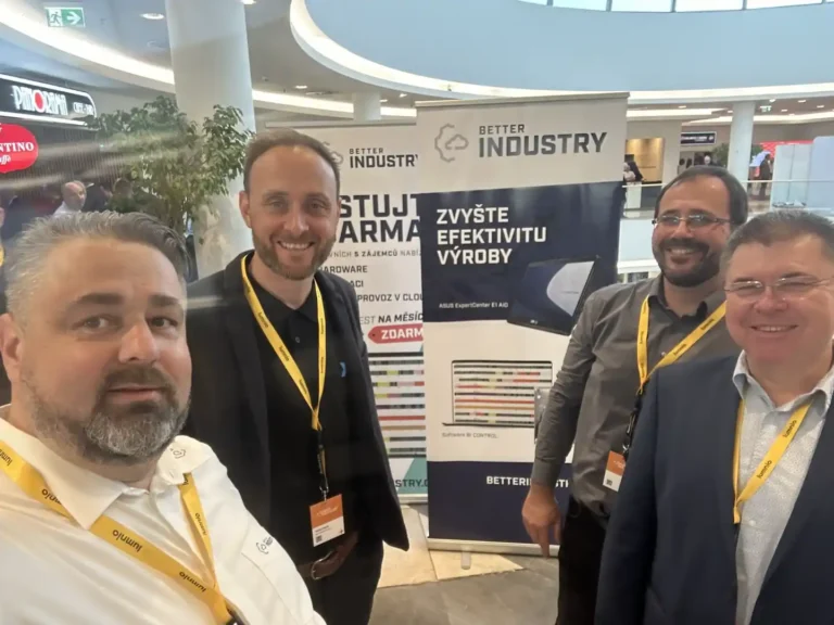 Tým Better Industry před prezentací na veletrhu Smart Industry 2025.