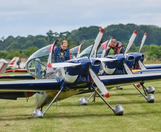 Akrobatická show Red Bull na leteckém dni